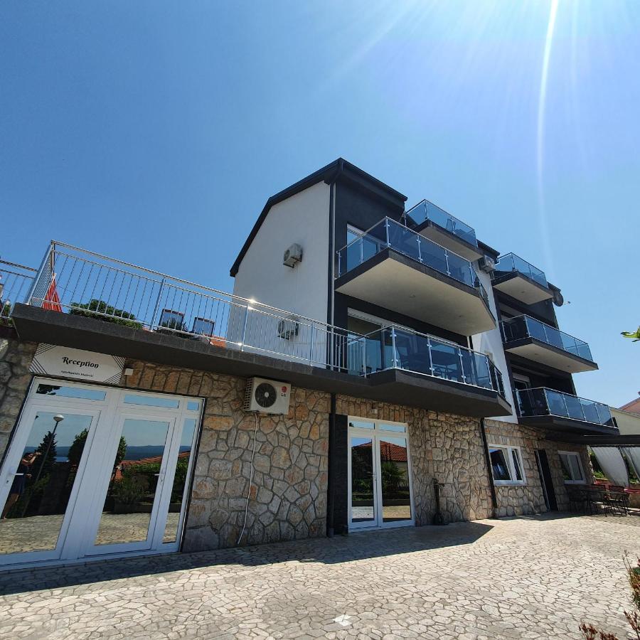 Apartments Blazevic, Heated Pool&Jacuzzi Dramalj Dış mekan fotoğraf
