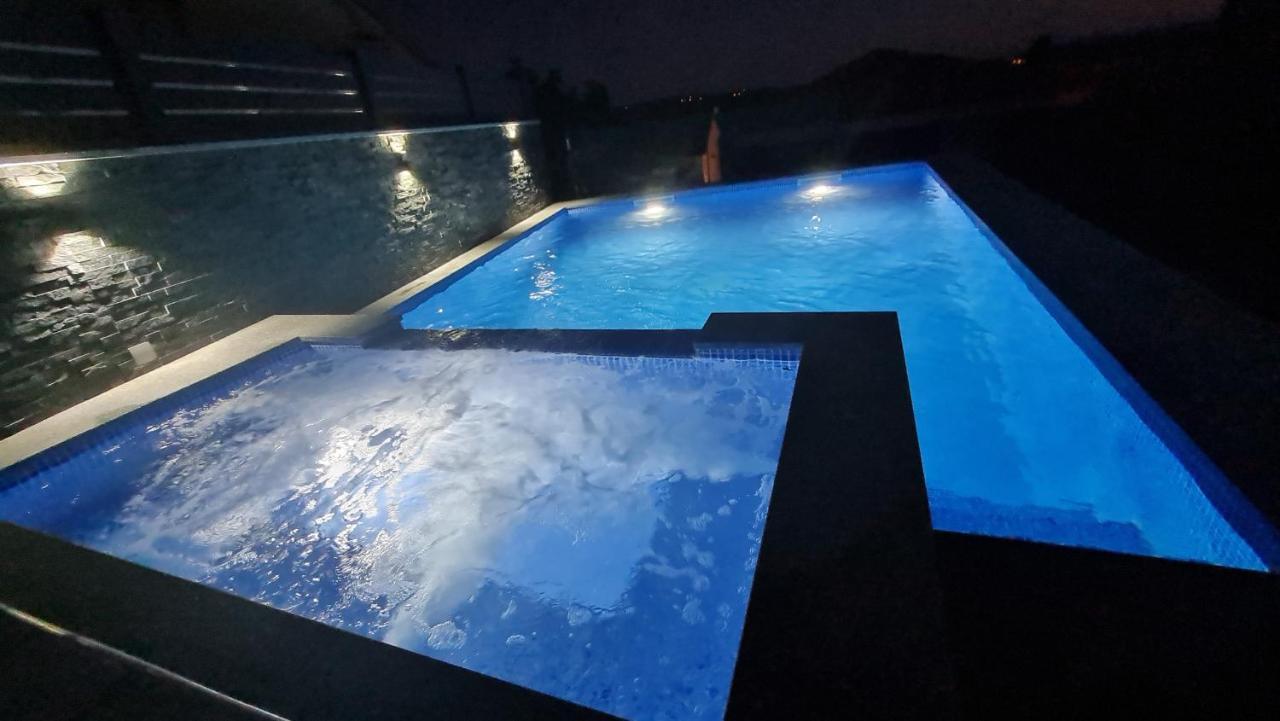 Apartments Blazevic, Heated Pool&Jacuzzi Dramalj Dış mekan fotoğraf
