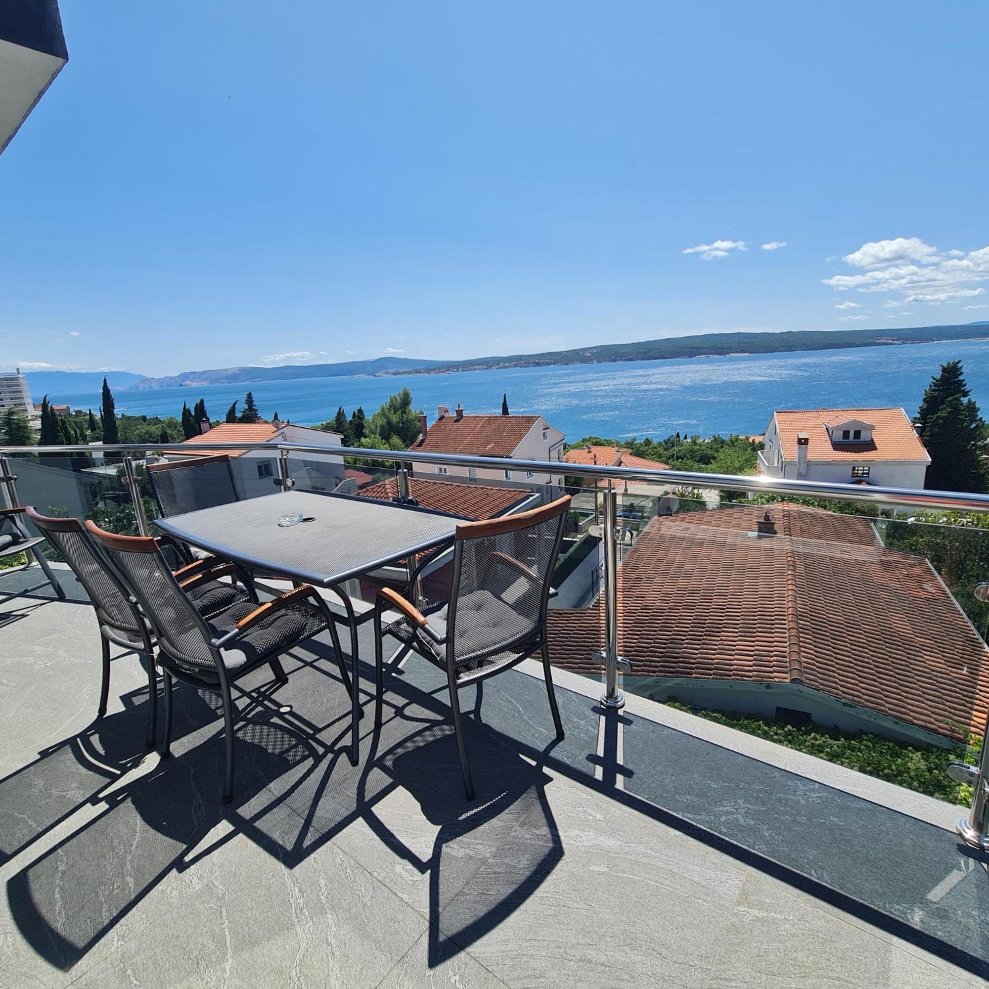 Apartments Blazevic, Heated Pool&Jacuzzi Dramalj Dış mekan fotoğraf