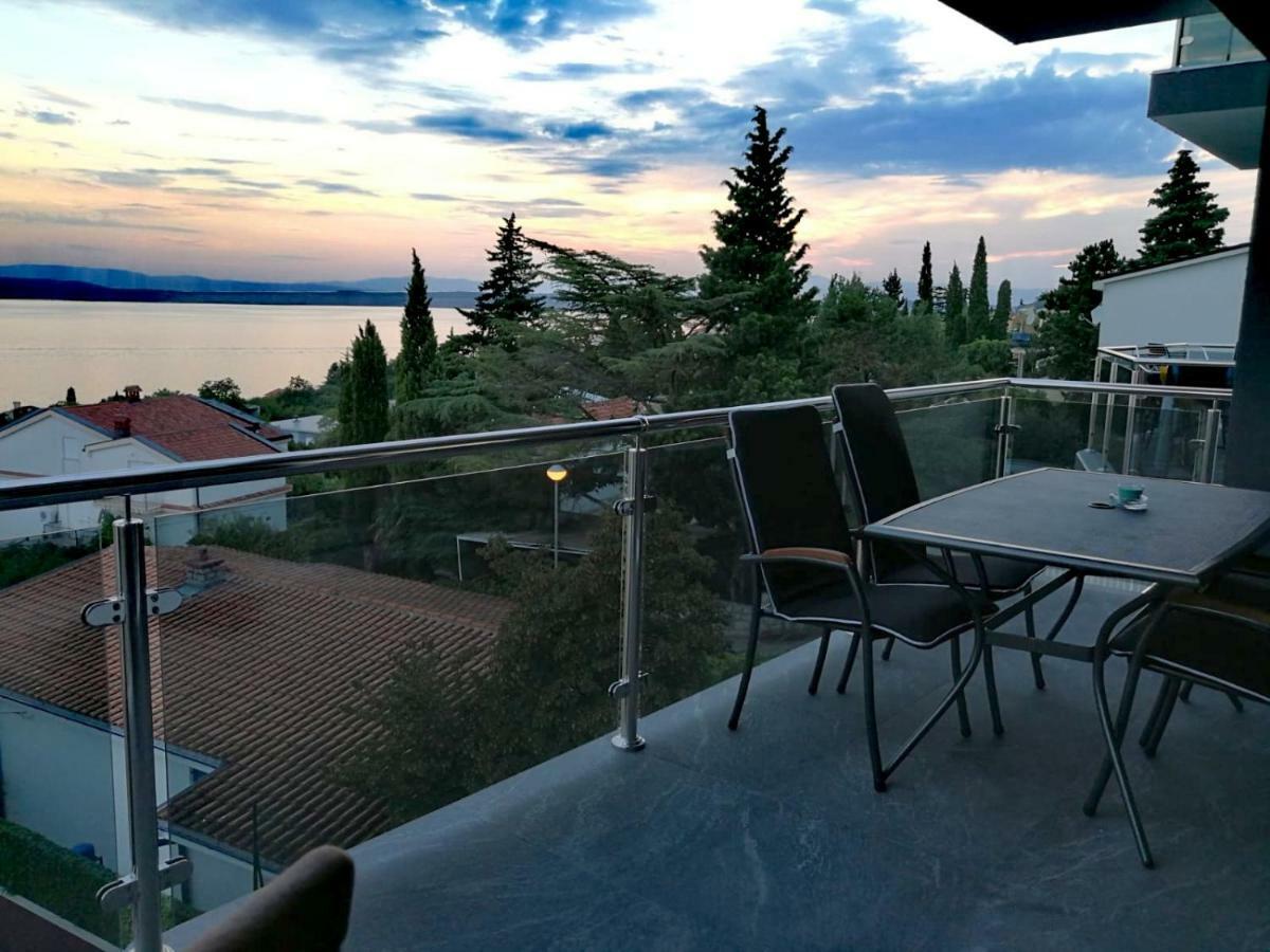 Apartments Blazevic, Heated Pool&Jacuzzi Dramalj Dış mekan fotoğraf